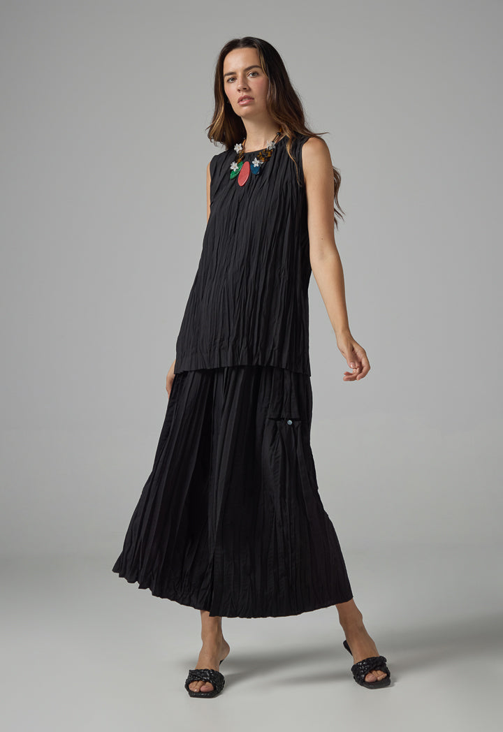 Choice Solid Sleeveless Pleated Top Black