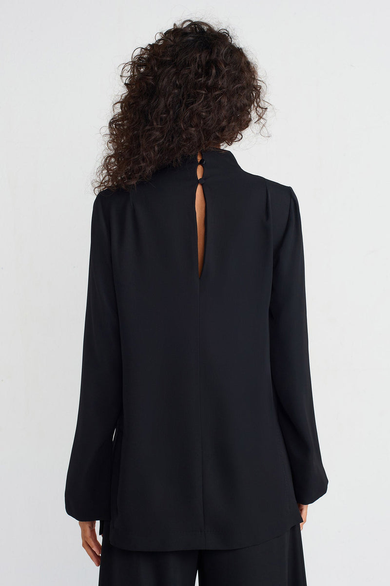 Nu Embroidered Collar Blouse Black/Offwhite