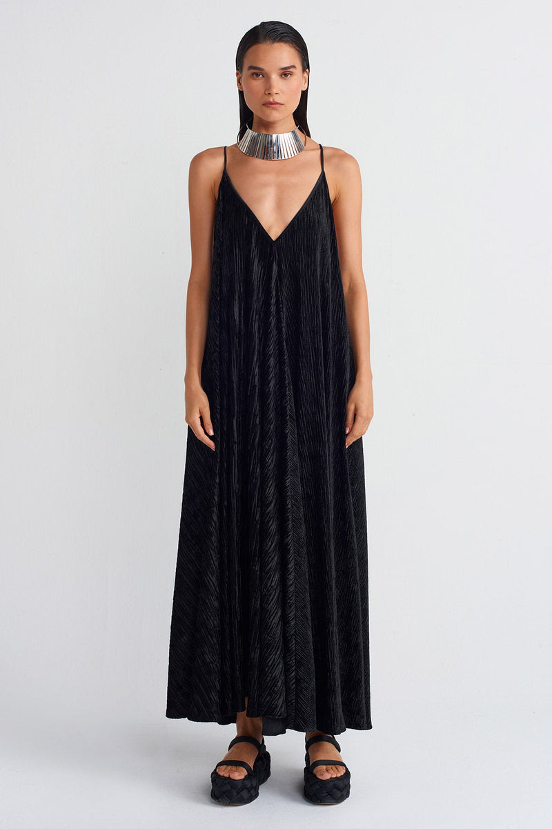 NU Thin Strapped Pleated Velvet Dress Black