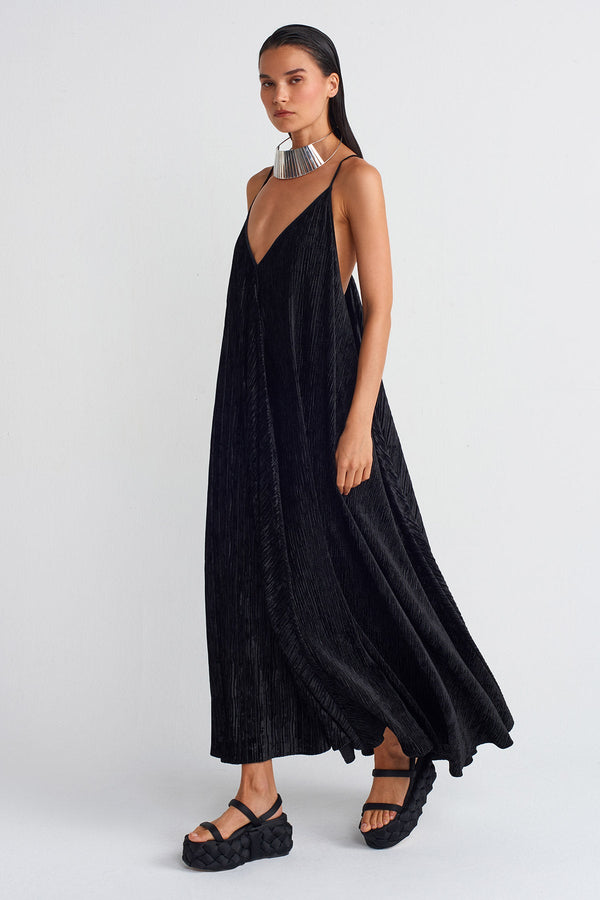 NU Thin Strapped Pleated Velvet Dress Black