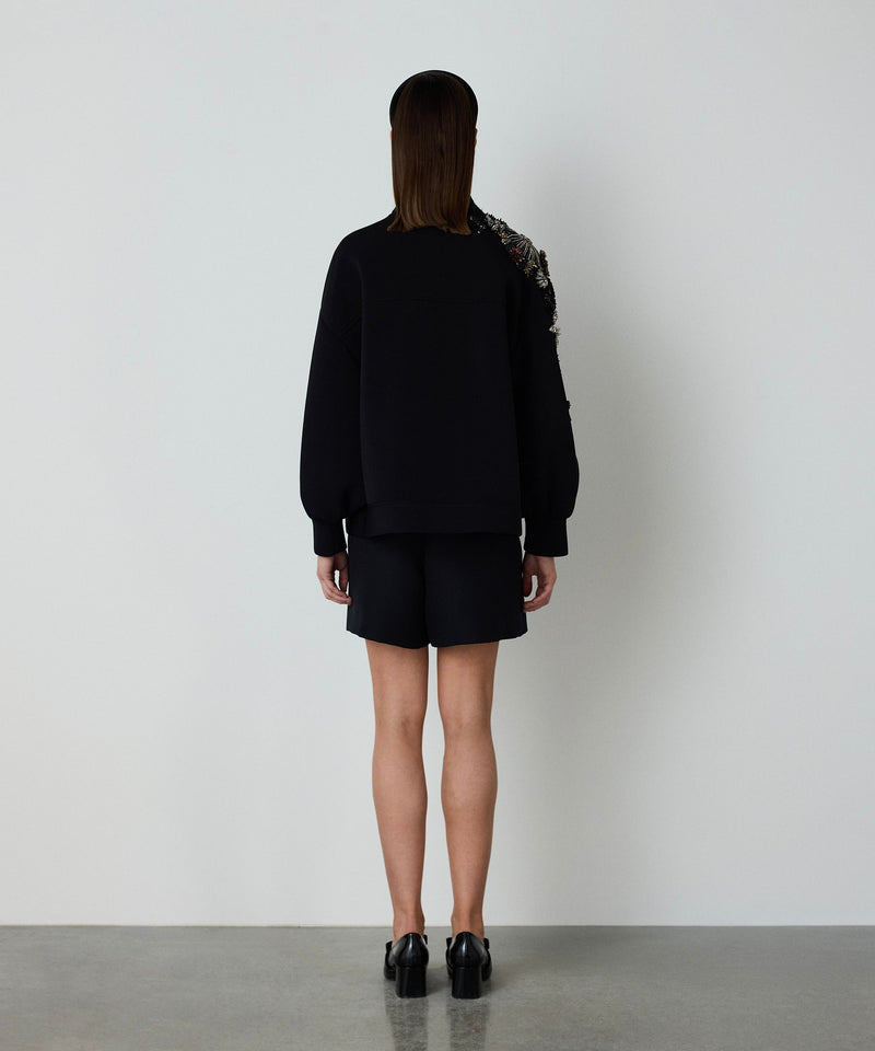 Machka Embroidered Oversize Sweatshirt Black