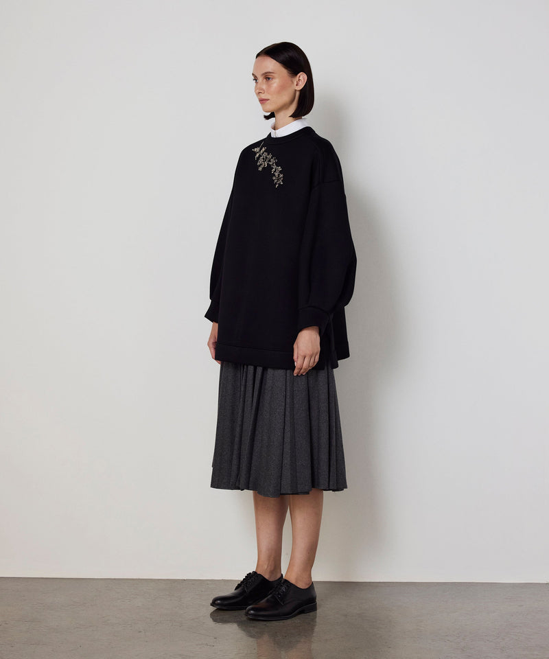 Machka Sweatshirt With Modular Floral Embroidery Black