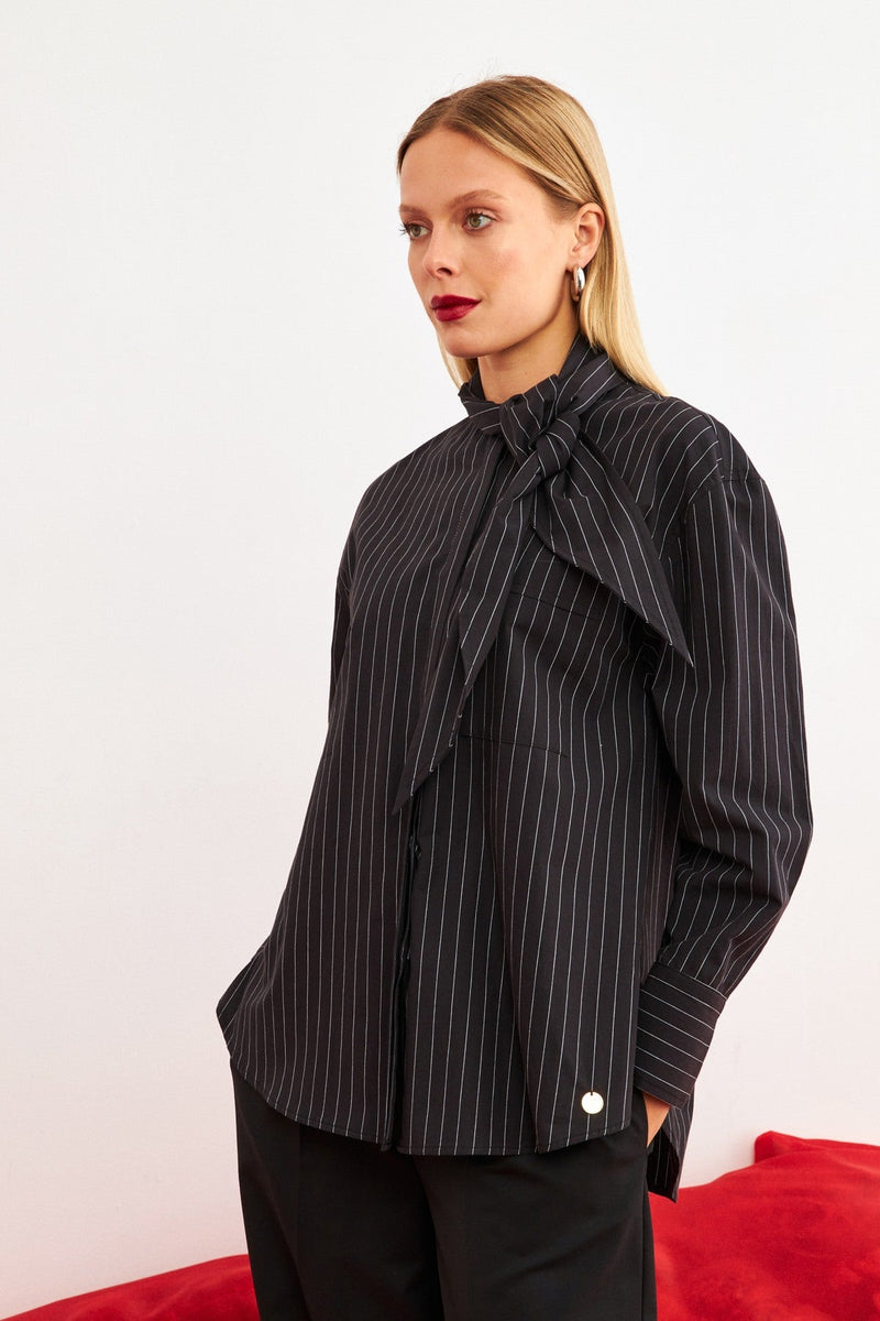 Setre Collar Detailed Striped Shirt Black