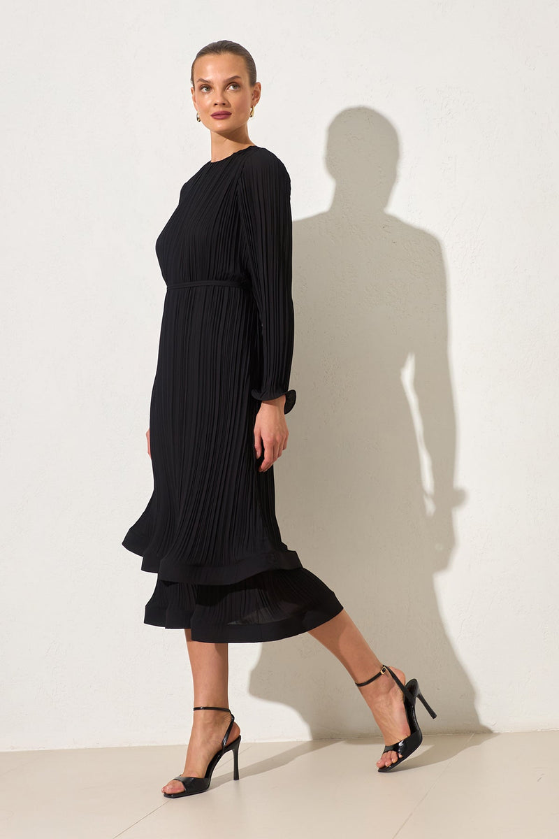 Setre Pleated Relaxed Cut Dress Black