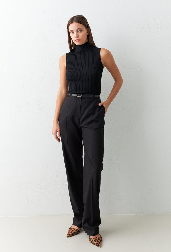 Setre Trousers With Belt And Pleat Detail Black