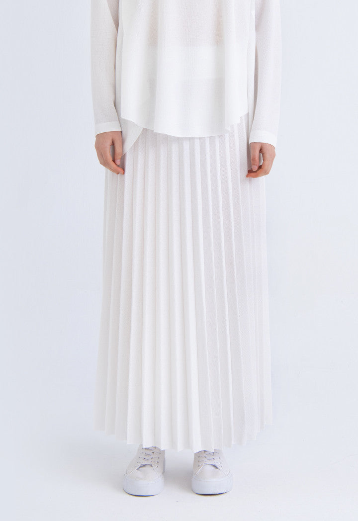 Choice Solid Color Knitted Pleated Long Skirt Off White