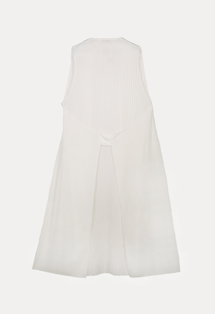 Choice Pleated Sleeveless Outerwear Off White