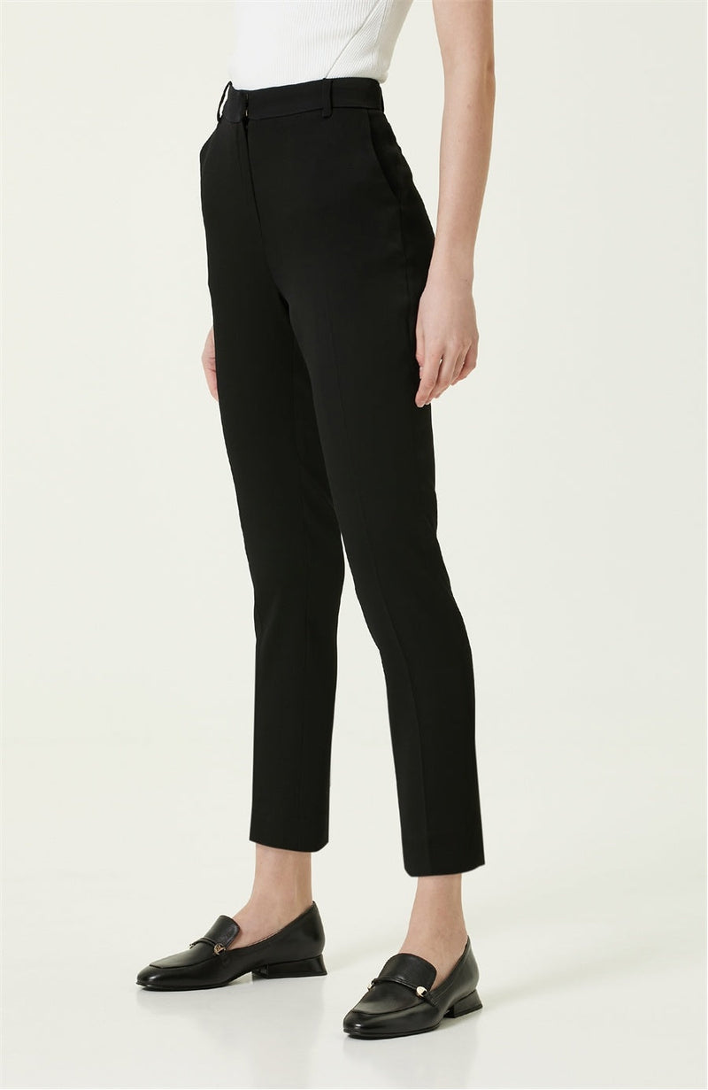 Network Slim Fit Trouser Black