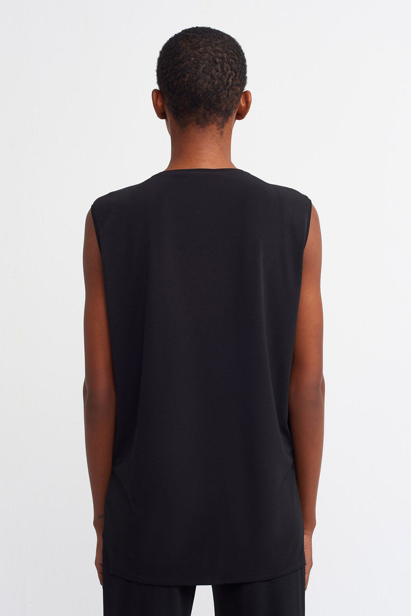 Nu  Basic Sleeveless Top Black