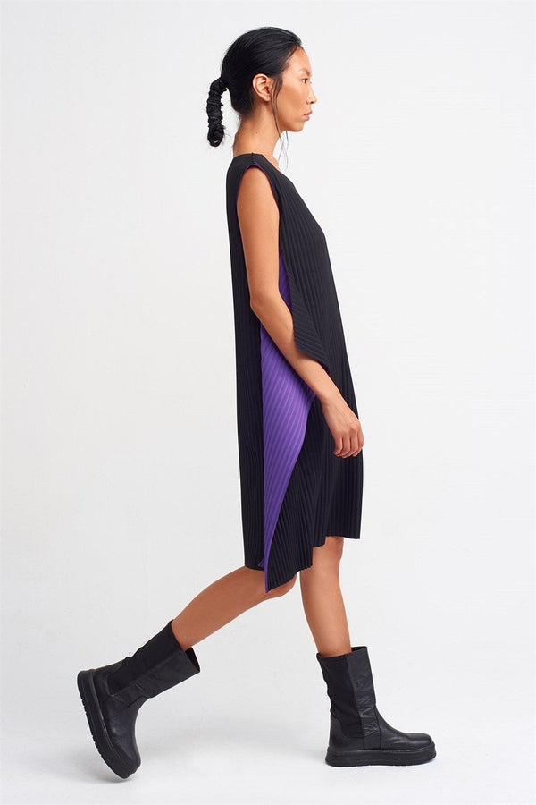 Nu  Colorblock Pleated Dress Black/Royal Purple