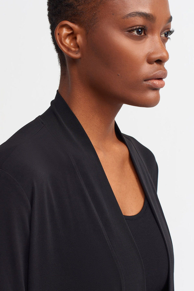 Nu  Basic Slit Detail Outerwear Black