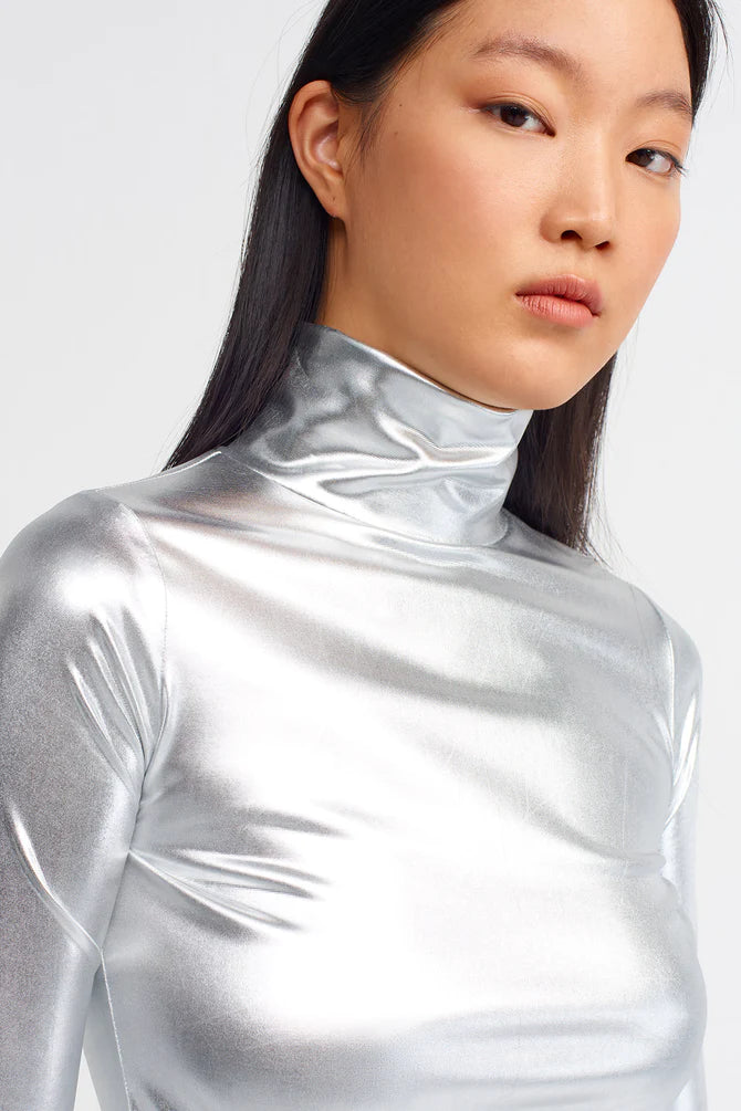 Nu High Low Metallic Lurex Top Platinum