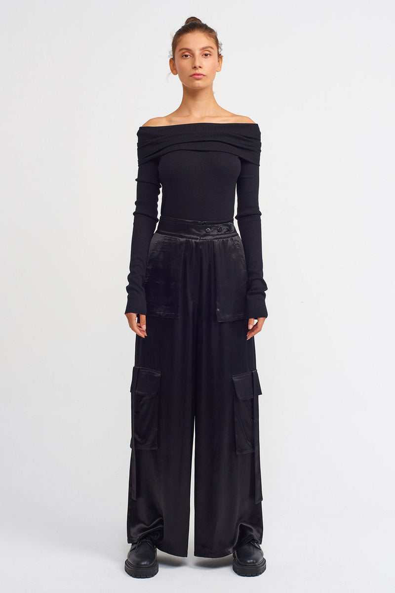 Nu Shiny Wide Leg Pants With Slit Black