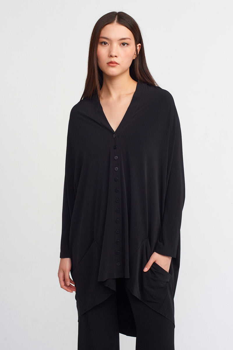 Nu Flowy V-Neck Outerwear Black