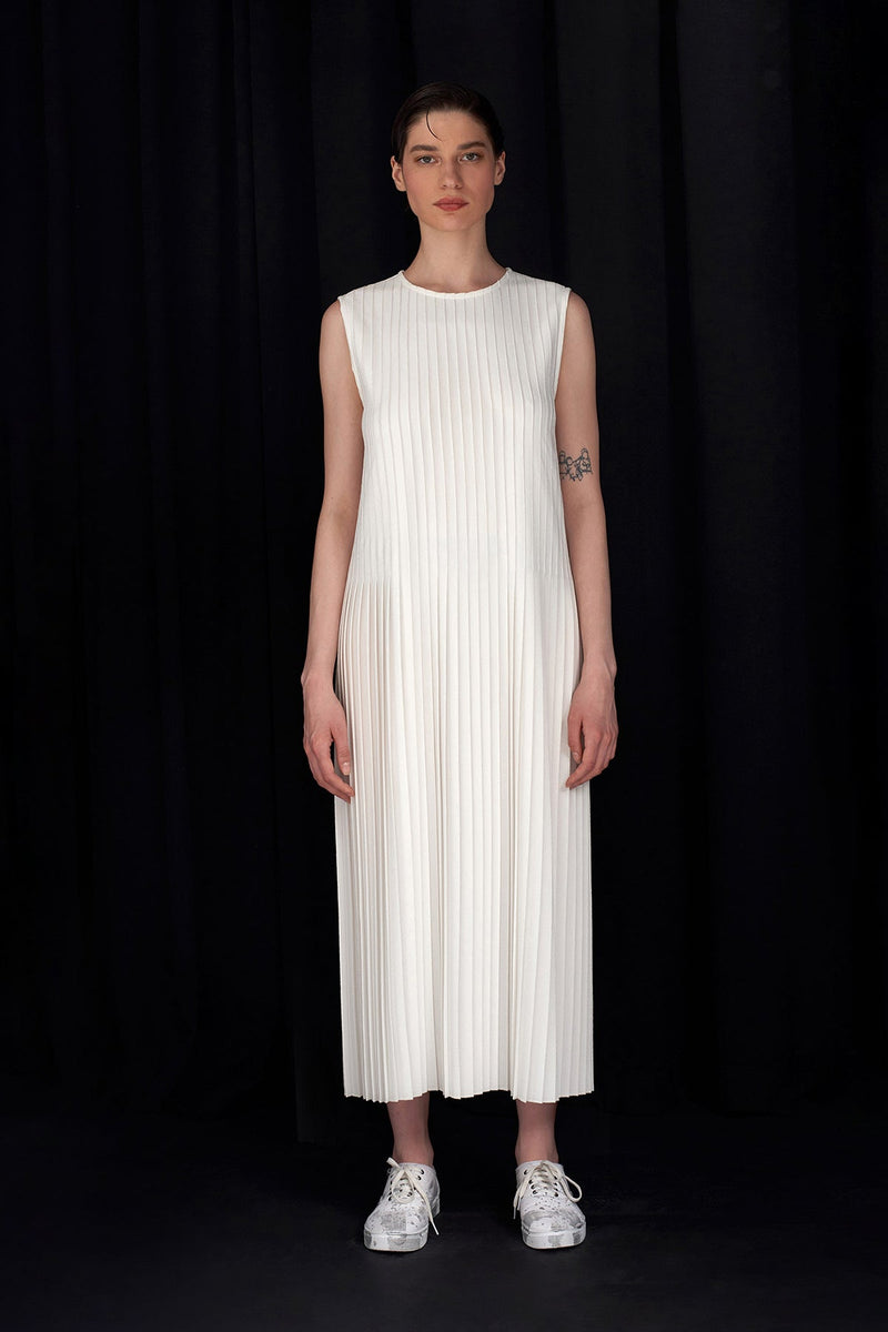 Nu Solid Pleated Midi Dress Off White