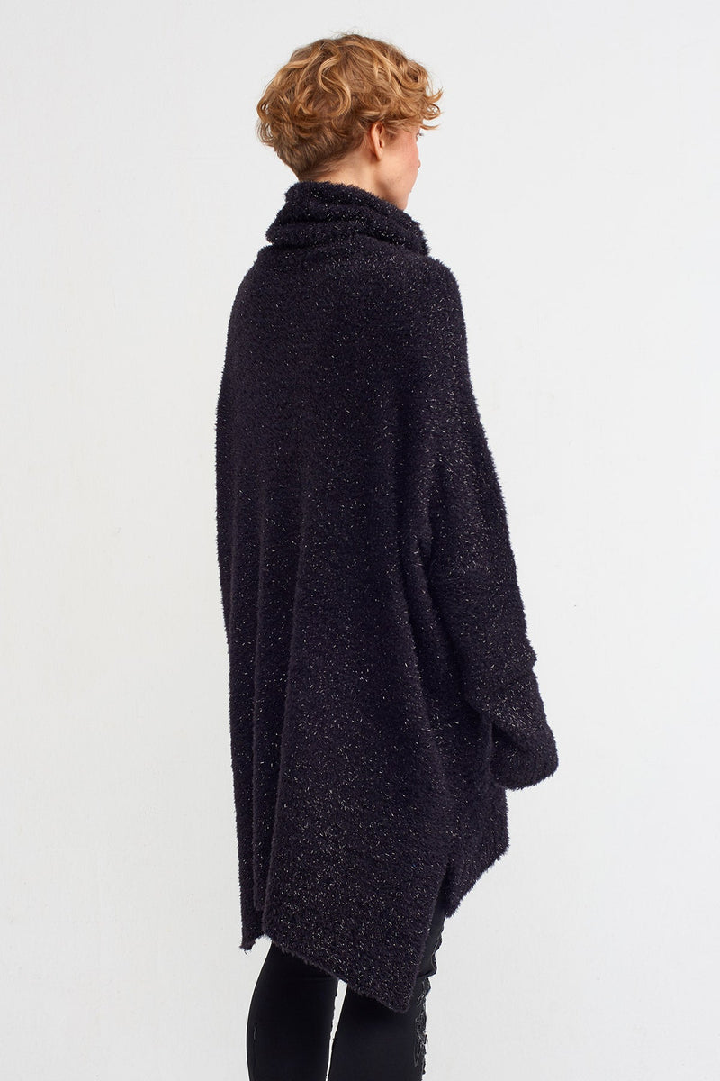 Nu Shiny Thread  Detailed Oversize Sweater  Black