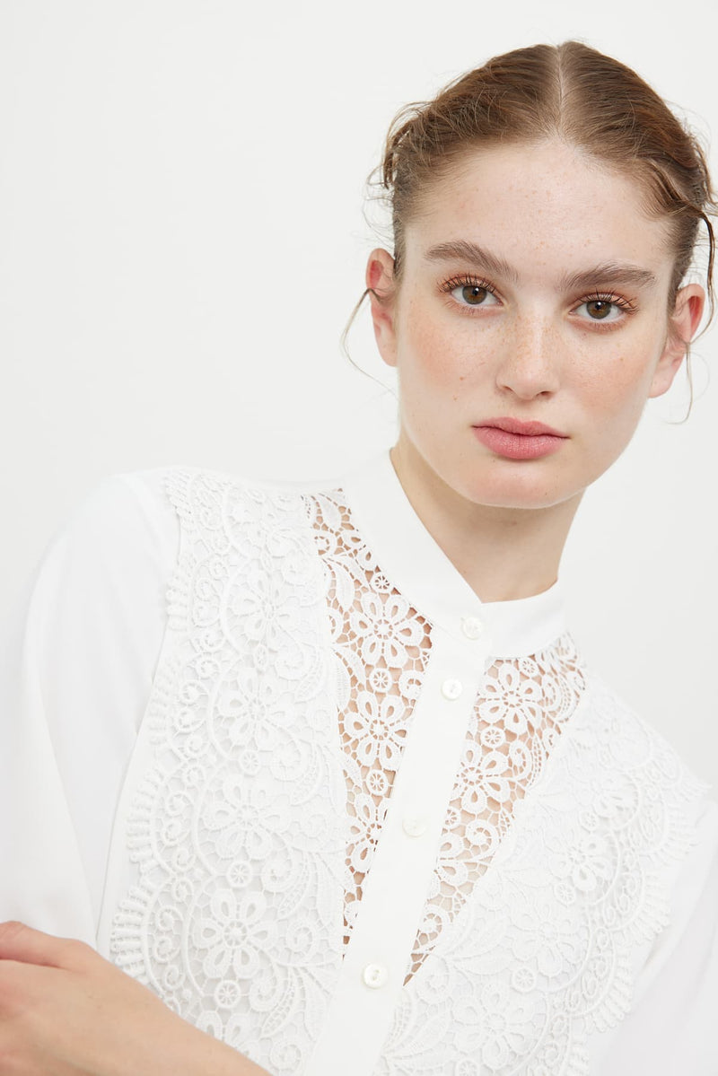 Roman Lace Garnished Crepe Shirt Off White