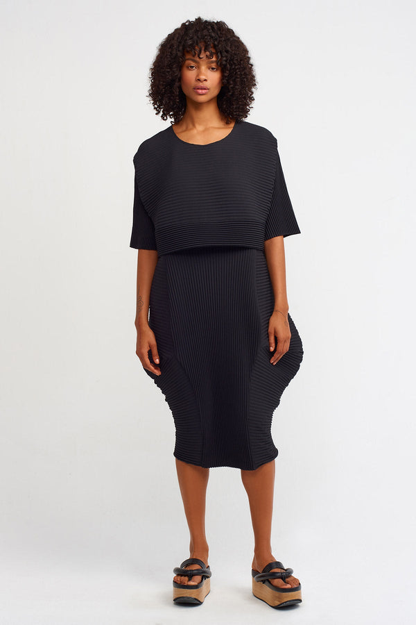 Nu Egg-Shaped Pleated Dress Black