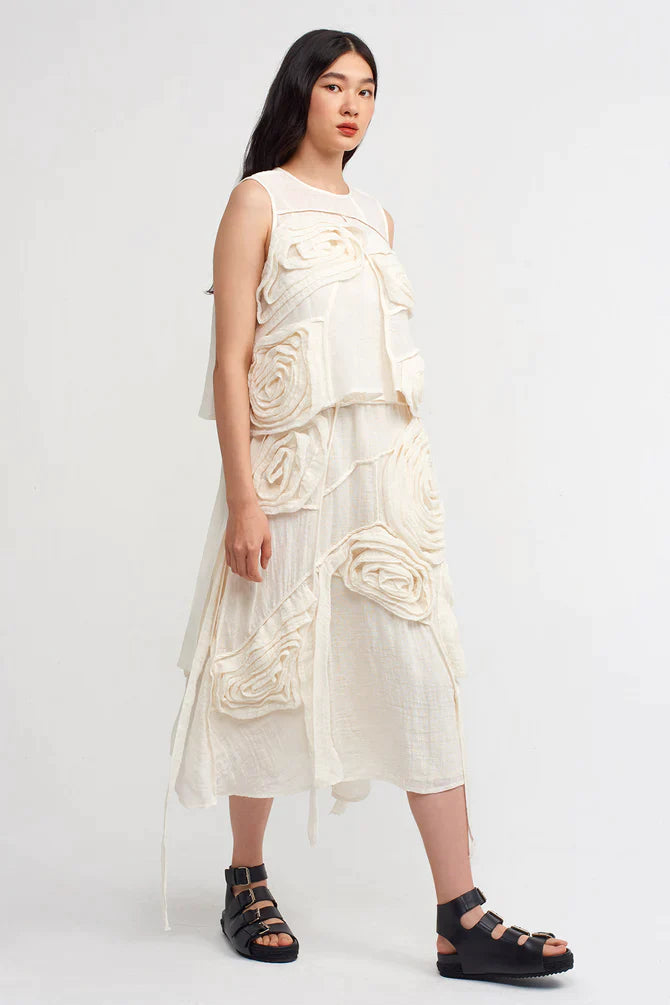 Nu Flower Pattern Textured Skirt Off White