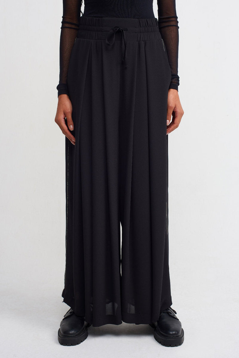 Nu Embellished Detail Loose Fit Trousers Black